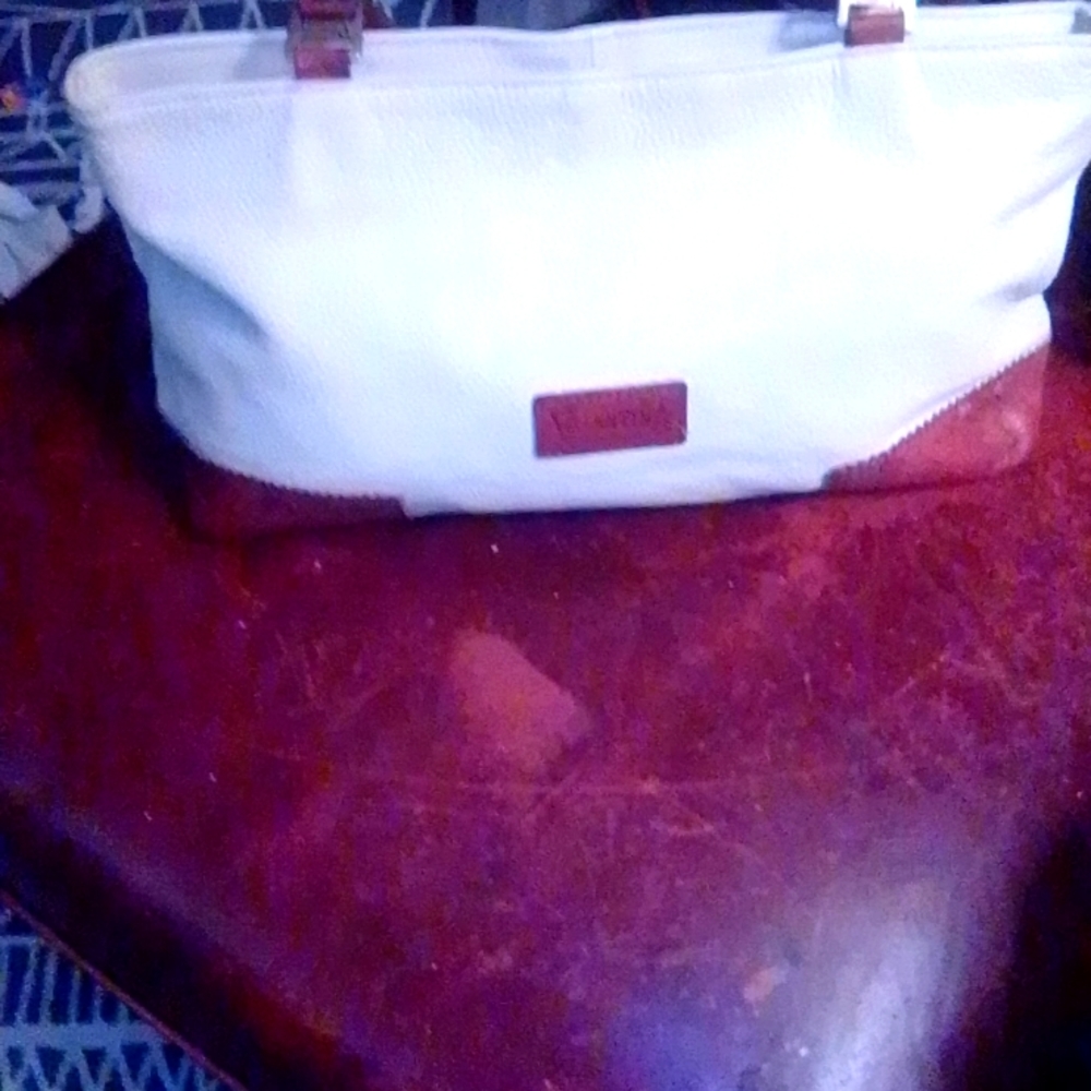 Women's Valentino tote. Vintage nicely lined.